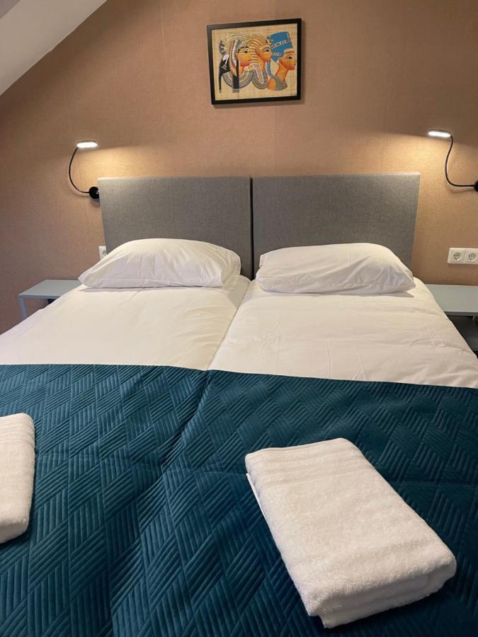 Hotel B&B Sint-Maria Next Door Валкенбург Экстерьер фото